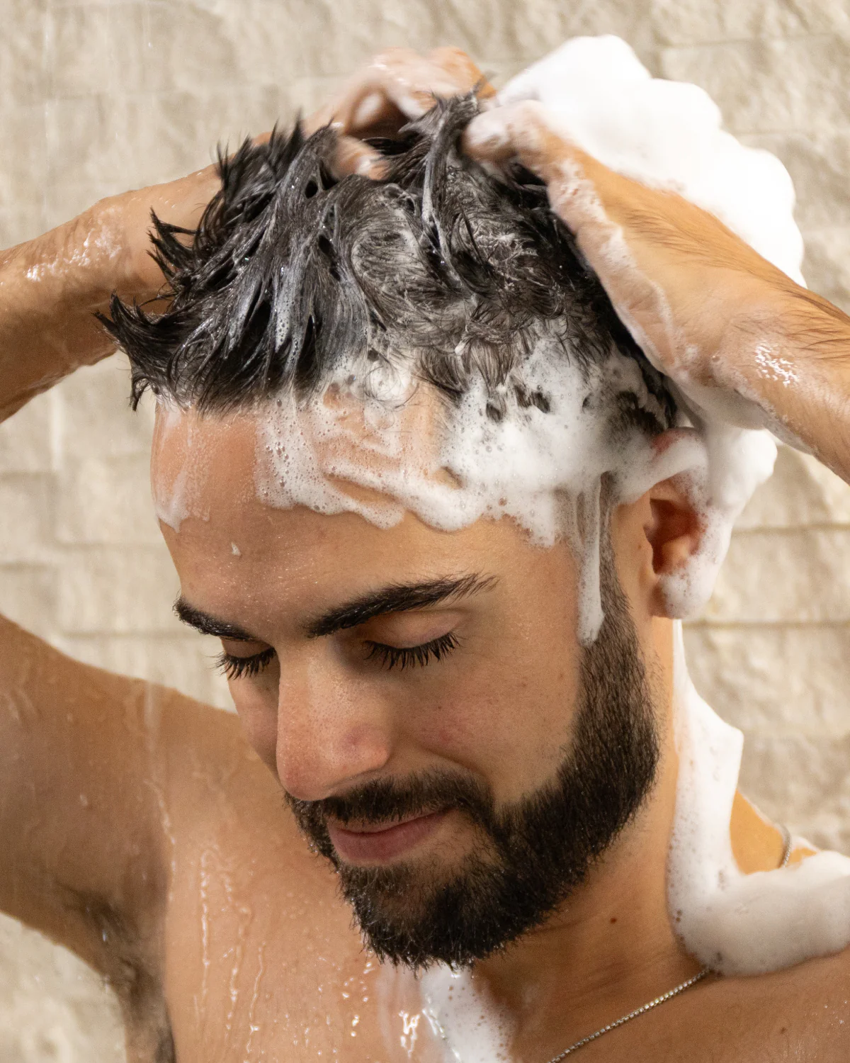 Moisturizing Hair Shampoo - Image 3